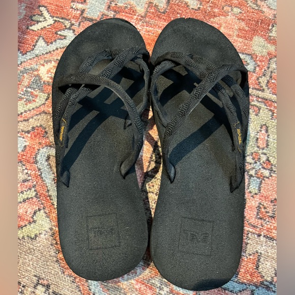 Teva Women’s 9 Sandals - Picture 3 of 6